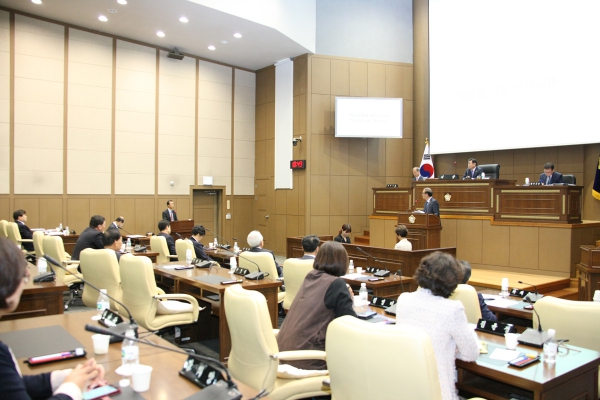 제207회 서울특별시 마포구의회 임시회 제3차 본회의 - 4