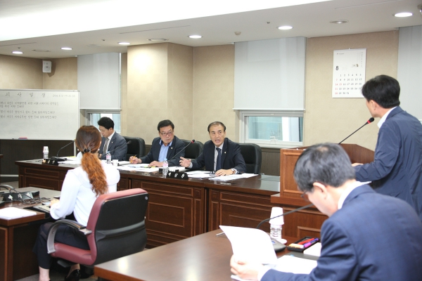 제206회 서울특별시 마포구의회 임시회 행정건설위원회 - 4