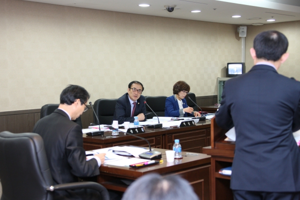 제195회 서울특별시 마포구의회 임시회 제1~2차 행정건설위원회 - 4