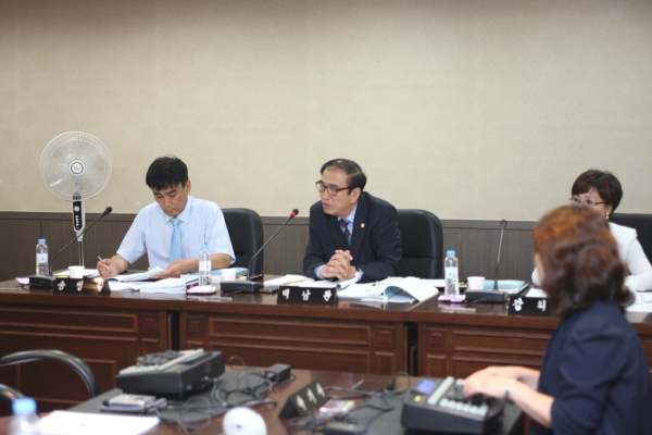 제190회 서울특별시 마포구의회 제1차 정례회 행정건설위원회 - 6