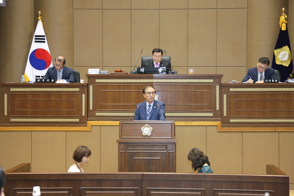 제214회 서울특별시 마포구의회 임시회 제2차 본회의 - 4