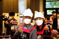 효도밥상 개소식 및 현판 제막식 51