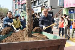 제79회 식목일 기념 나무심기 행사 3