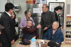 효도밥상급식소 개소식-신촌로경로당 24