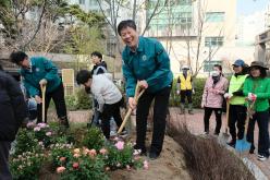 제80회 식목일 기념 나무심기 행사 36