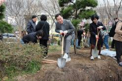 제80회 식목일 기념 나무심기 행사 38