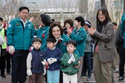 제80회 식목일 기념 나무심기 행사 45