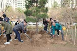 제80회 식목일 기념 나무심기 행사 52