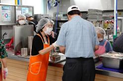 마포구 주민친화적 정책의제 발굴연구회-배식 봉사 7