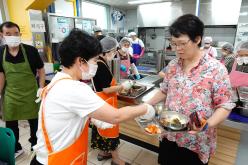 마포구 주민친화적 정책의제 발굴연구회-배식 봉사 12