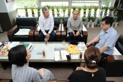 백남환 의장님 감사패 수상 4