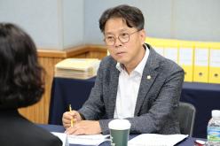 행정건설위원회 상암동주민센터 행정감사-제276회 마포구의회 제1차 정례회 17