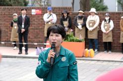 제81회 식목일 기념 릴레이 정원만들기 행사-도화꽃길3 6