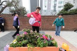 제81회 식목일 기념 릴레이 정원만들기 행사-도화꽃길3 13