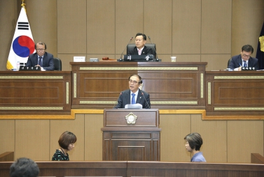 제215회 서울특별시 마포구의회 임시회 제2차 본회의 9