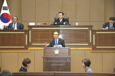 제215회 서울특별시 마포구의회 임시회 제2차 본회의 10