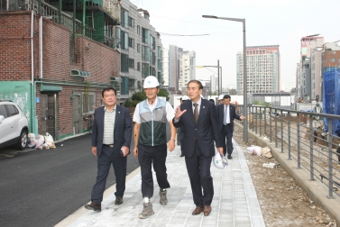 행정건설위원회 현장방문(책거리) 5